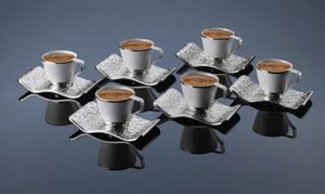 12 Teiliges Kaffee Set, Espresso, Mokka aus Porzellan mit Silbernen Rand sowie Griff, dazu Unterteller aus Messing