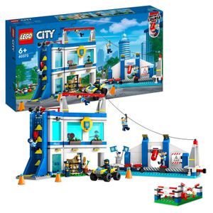 LEGO 60372 City Polizeischule, Spielset mit Hindernisstrecke, inkl. Spielzeug-Pferd und -Auto für Mädchen und Jungen, plus 6 Minifiguren, Geschenk für Kinder ab 6 Jahren