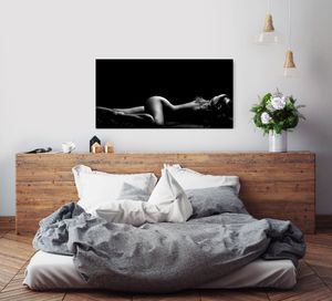 Nackte Frau im Bett Wandbild in verschiedenen Größen 60x120cm