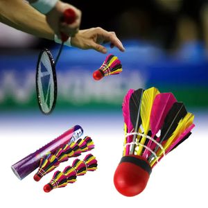 11Pcs / Barrel Tragbare Multi-Color-Entertainment-Badminton-Federbälle für Fitnesstraining