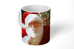 MuchoWow® Šálek na kávu Šálek na kávu Hrnek na kávu 350 ml Otec Vánoc s barevným vánočním stromkem v pozadíŠálek na čaj - Foto hrnek
