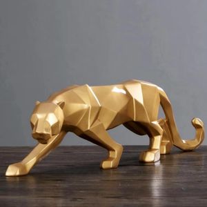 Moderne abstrakte Skulptur des Panthers aus Kunstharz, Gold