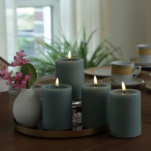 LED Kerzenset UNIQUE - Rustik-Optik - H: 10cm - mit Batterien und Fernbedienung - grün - 4er Set