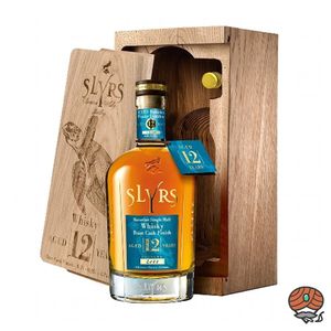 Slyrs 12 Jahre Rum Cask Finish | Destilliert 2011 - Abgefüllt 2023 | Limited Edition 1013 Flaschen einzeln nummeriert | 0,7l. Flasche plus 5 cl. Miniatur in ausgefässtem Holzblock