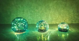 3er Set LED Glaskugeln mit Craquelé-Effekt - verschiedene Größen 10cm, 12cm, 15cm - IP44 - Für Drinnen und Draußen