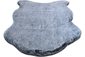 Dekofell grau 90 x 60 cm abgerundetes Modell Fellteppich Kunstfell