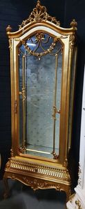 Casa Padrino Barock Vitrine Gold - Barock Vitrinenschrank mit Glastür und Schublade - Barock Wohnzimmer Möbel - Edel & Prunkvoll