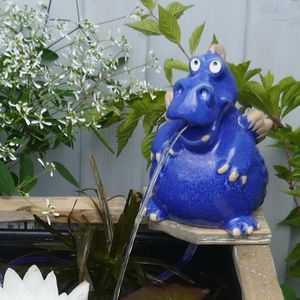 Wasserspeier Drache aus Keramik, Pumpe 230V, hochwertig Blau lasierte Teichfigur