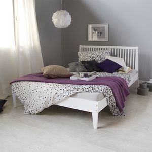 Homestyle4u 1844, Drevená posteľ 140x200 s lamelovým rámom Biela klasická posteľ Manželská posteľ Drevo Borovica Masív