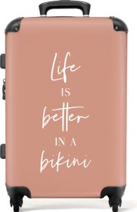NoBoringSuitcases.com® Großer Koffer - Das Leben ist besser im Bikini - Zitat - Pink - Kombinationsschloss TSA - Hartschalen Trolley 4 Rollen - 72 liter - Reisekoffer - 66 cmKoffer Mittelgroß 67x43x25 cm, 72L,