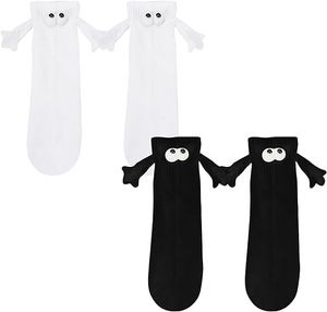 2 Paar lustige magnetische Saug-3D-Puppen-Paar-Socken, Neuheitssocken, Paar-Händchen-Socken, lustige Socken für Damen und Herren, Hand-in-Hand-Socken