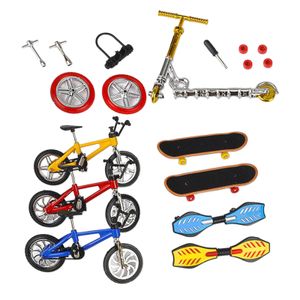 8pcs Mini Finger Spielzeug Griffbrett  Fahrrad Roller Tiny Schaukel Bord, Abnehmbare
