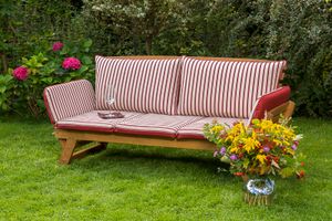 Zahradní lavice Merxx s polštářem na sezení Akácie přírodní, červená, krémová 63 cm x 202 cm x 77 cm