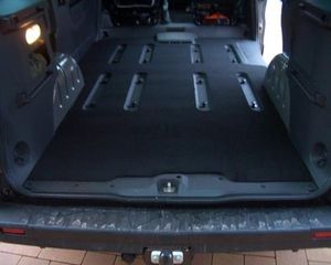 Kofferraummatte Teppich passend für Nissan NV 300 NV300 Combi kurz ab 2016