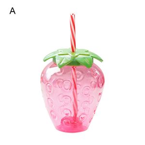 Wasserflasche Cartoon Food Grade PP breite Anwendung Strawberry Straw Cup für Zuhause-A