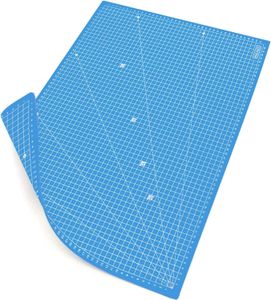 MAXKO Schneidematte A2 selbstheilend in blau, metrische Einteilung, Nähunterlage/Schneideunterlage/Bastelunterlage 60x45 Winkelmaße 15° – Cutting Mat