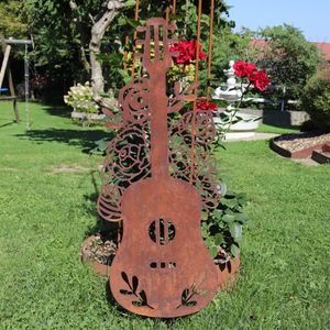 Gitarre mit Blumen Edelrost