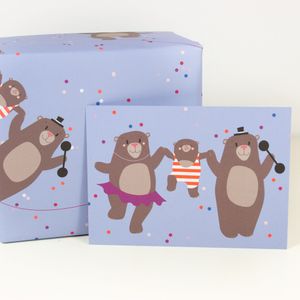 Papier do pakowania "Circus Bears" wykonany z papieru z recyklingu, wyprodukowany w Niemczech