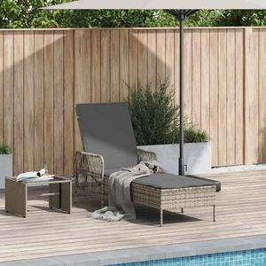 Sonnenliege mit Kissen in Hellgrau aus Poly-Rattan
