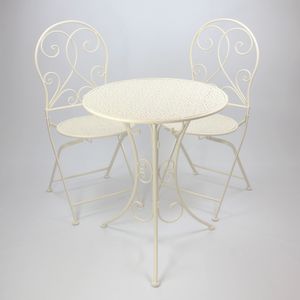 Bistro-Set White Romance (3-teilig), Maße: Stuhl 40 x 43 x 93 cm, Sitzhöhe 45 cm, Tisch Ø 60 x 70 cm