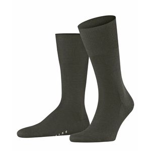 FALKE Herren Socken - Airport, Kurzstrumpf, Freizeit- und Business-Socken, Unifarben Grün mel. 45-46