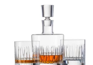 SCHOTT ZWIESEL Vorteilset 1 Stck. WHISKY KARAFFE BASIC BAR CLASSIC V 750 G 120160 und SCHOTT ZWIESEL 2 Stck. DOUBLE OLD FASHIONED BASIC BAR CLASSIC 60  119637