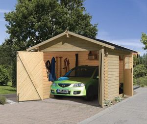 Garage mit Tor / Karibu Blockbohlenhaus 40mm natur 447x582cm
