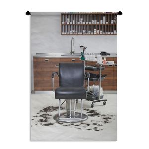 MuchoWow® Wandteppich Wandbehang Ein leerer Friseurstuhl mit abgeschnittenen Haaren drum herum 60x90 cm Tapisserie Dekoration Wandtuch - Foto-Teppich - Abwaschbar