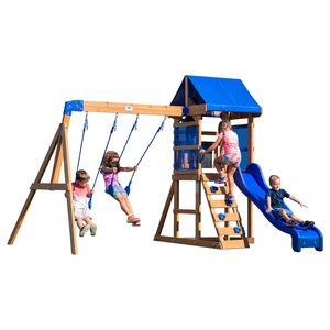 Backyard Discovery Spielturm Aurora aus Holz | XXL Spielhaus für Kinder mit Rutsche, Schaukeln und Kletterleiter | Stelzenhaus für den Garten