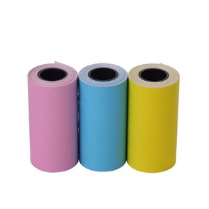 Bedruckbare Farbaufkleber Papierrolle Direktes Thermopapier mit selbstklebendem 57 * 30mm (2.17 * 1.18in) für PeriPage A6 Pocket Thermodrucker für PAPERANG P1 / P2 Mini-Fotodrucker, 3 Rollen