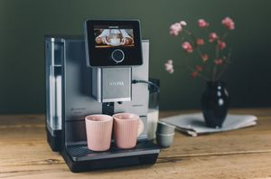 NIVONA - NICR 970 - Titan/Chrom - Kaffeevollautomat + 1 kg Kaffee GRATIS!