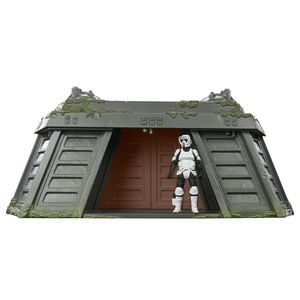Hasbro Star Wars VI Vintage Collection Playset Endor Bunker mit Endor Rebel Commando (Scout Trooper Disguise)