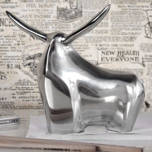 cagü: Design Deko Skulptur Briefbeschwerer Stier [HECTOR] Silber aus poliertem Aluminium 17cm Länge, Echter Wohnaccessoire Designklassiker!
