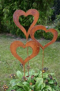 Záhradná zástrčka sada srdiečok 3 x 60 cm kovová hrdzavá záhradná dekorácia z nehrdzavejúcej ocele