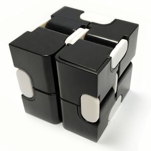 Infinity Cube Fidget Toy Magic Würfel zum Stress abbauen Schwarz 1 Würfel