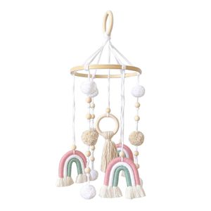 Babymobile Regenbogen Babybett Windspiel, Neugeborenes Kinderzimmer hängende Bettglocke mit Filzkugeln, Geschenk für Baby Mädchen oder Jungen, rosa