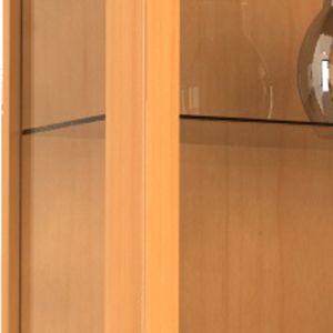 Edana Mini Vitrinenschrank 1 Glastür mit LED-Licht, Glasvitrine Buche Nachbildung.