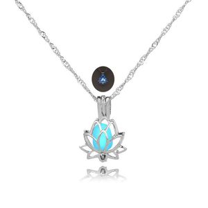INF Halskette mit Lotusblüte - Leuchtet im Dunkeln Silber