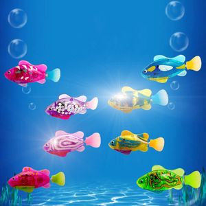 Schwimmen Sie elektronisch batteriebetriebenes Fischspielzeug Interaktives Spielzeug Roboter Haustier fuer Kinder Baden Fischtank Dekorieren Akt wie echter Fisch Zufaellige Farbe (1 Stueck)