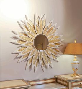 Blume Wandspiegel Spiegel Luxus Holz Gold Barock Schlafzimmer Design Stil Beige