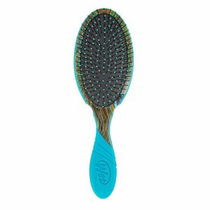 The Wet Brush Professional Pro Detangler Free Sixty #peacock