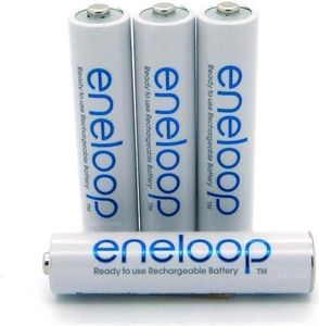 4 x Sanyo Panasonic Eneloop AAA Micro weiß