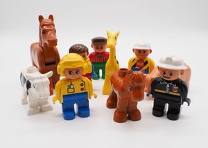 Lego Duplo 5 Menschen-Figuren und 5 Tier-Figuren
