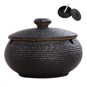 Keramik-Aschenbecher mit Deckel,winddicht,Zigarettenaschenbecher für den Innen- und Außenbereich,Aschenbecher (Schwarz)