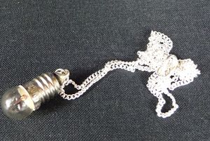 Glühbirne Kette Halskette Miniblings 45cm Lampe Birne Upcycling mini versilbert