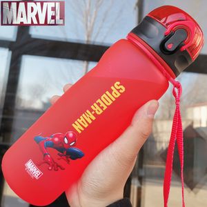 Kinder Sommer Comic-Held Spider-Man Beschichtung Wasser flasche Trinkbecher mit Deckel Mädchen Jungen Outdoor Tragbare Handseil Kunststoff Wasserbecher Rot