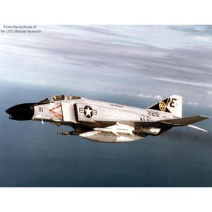 Tamiya Mcdonnell F-4B Phantom II, Funkgesteuertes (RC) Kampfflugzeug, Montagesatz, Elektromotor, 1:48, Junge