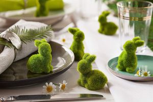 12 Minihasen "Moos" grün, 5 cm hoch, Osterdeko, Tischdeko, Basteln