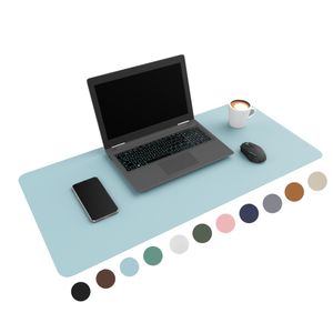 WURK [80 cm x 40 cm]  Schreibtischunterlage Kunstleder Inklusive Kabelclip - Mauspad - Große Schreibunterlage - Mauspad XXL - Rutchfeste Unterlagenmatte - Desk Mat (Hellblau)