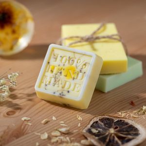 Navaris Seifenformen Set aus Silikon - 12x Silikonform für Seife - Formen für Seifen Lotion Bars Badebomben - eckig und rund - Seifenform Mint Grün